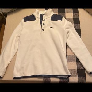 White/Navy Girls size Large Vineyard Vines fleece